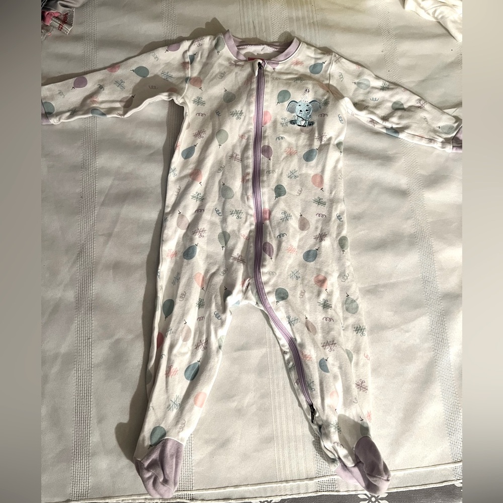 Adorable Tuffy Baby Onesie with Balloon Print size 9mths
